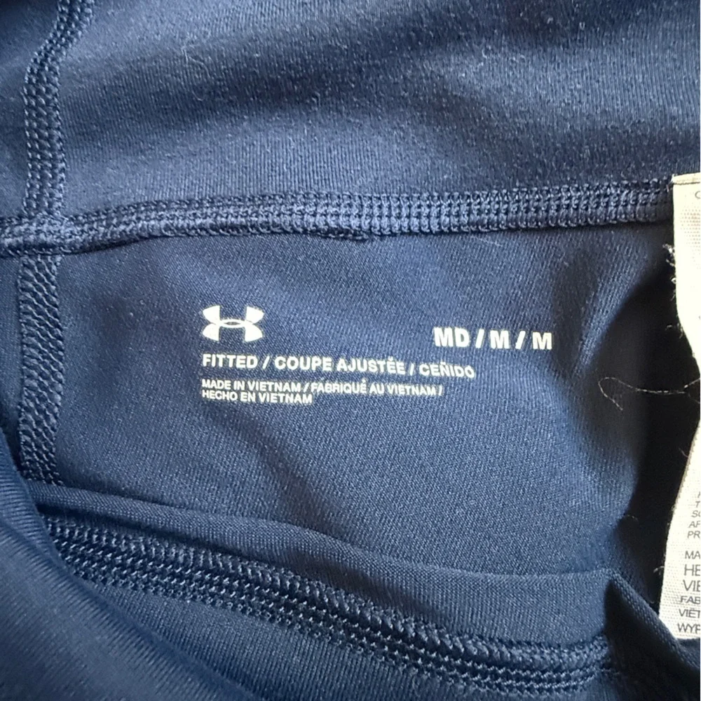 Under Armour Women’s Medium Dark Blue Fitted Pants